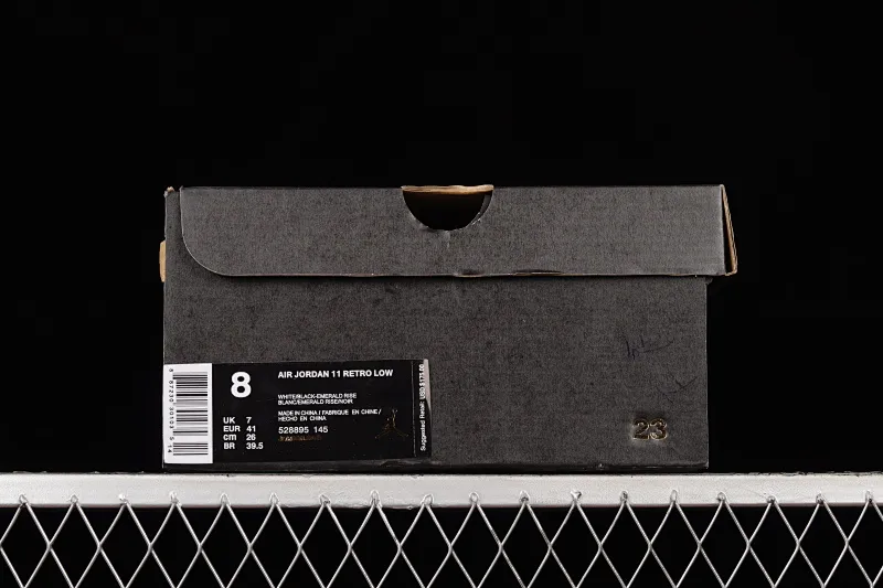 All categories Air Jordan Jordan series basketball shoes Air Jordan 11 F version Air Jordan 11 Low "Emerald" AJ11 Joe 11 Easter Chameleon Top layer genuine carbon 528895-145
